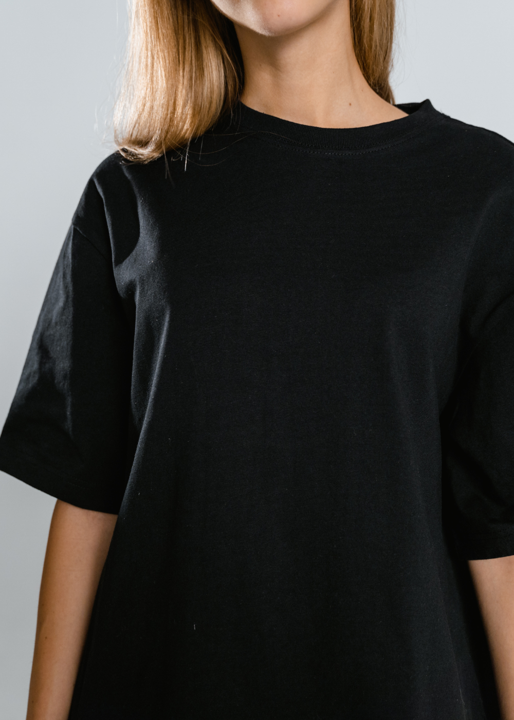 Classic Black Oversized T-Shirt – Minimal & Stylish